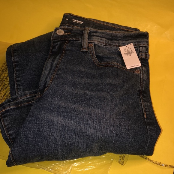OLD NAVY STRAIGHT LEG BUILT IN FLEX JEANS - Picture 2 of 2